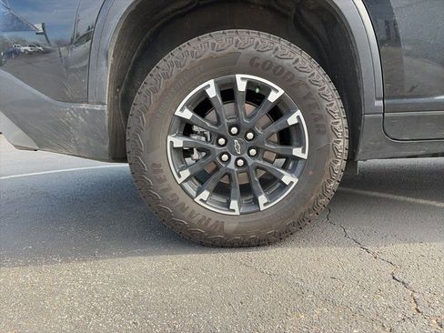 Used 2026 Chevrolet Traverse Z71 w/ Driver Confidence Package image 9