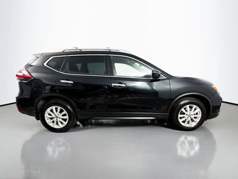 Used 2019 Nissan Rogue SV FWD image 9