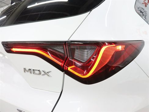 Used 2024 Acura MDX A-Spec AWD/4WD image 8