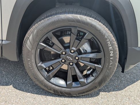 Used 2026 Chevrolet Equinox RS w/ Convenience Package III FWD image 11