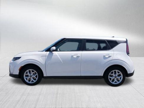 Used 2023 Kia Soul LX w/ LX Technology Package image 6