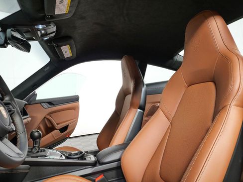 Certified 2026 Porsche 911 GT3 RWD image 5