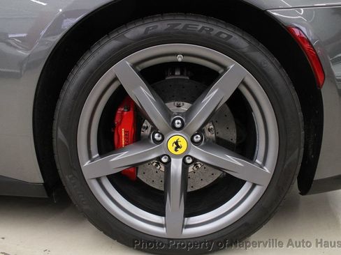 Used 2017 Ferrari GTC4Lusso AWD/4WD image 56