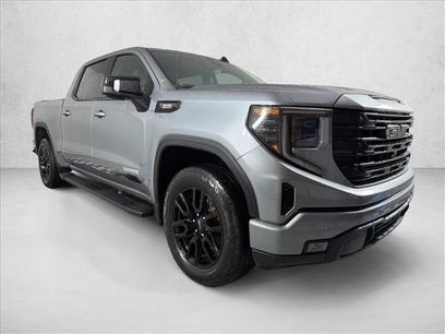 Used 2025 GMC Sierra 1500 Elevation w/ Elevation Premium Package