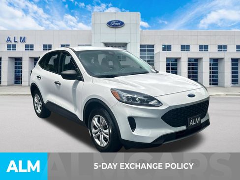 Certified 2022 Ford Escape S AWD/4WD image 3