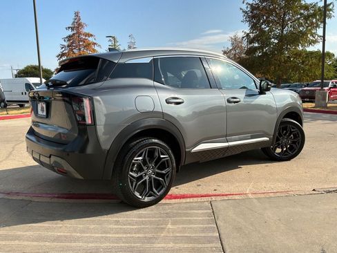 Used 2026 Nissan Kicks SR FWD image 6