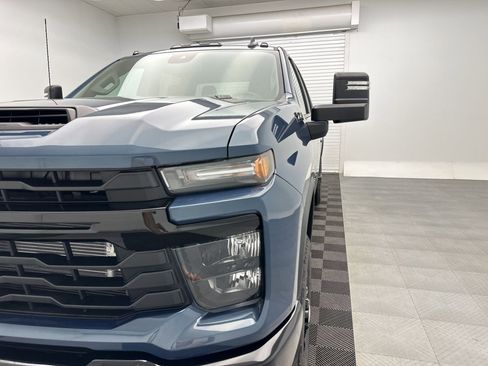 New 2026 Chevrolet Silverado 2500 Custom w/ Custom Value Package AWD/4WD image 20