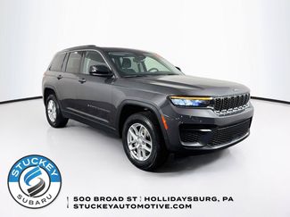Used 2023 Jeep Grand Cherokee Laredo w/ Luxury Tech Group I AWD/4WD video 1