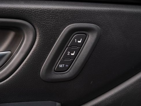 Used 2023 Honda Pilot EX-L image 12