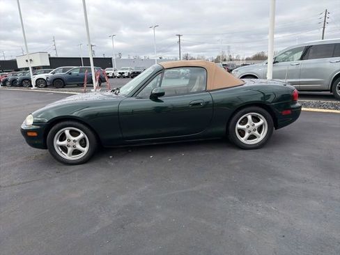 Used 1999 MAZDA MX-5 Miata RWD image 13