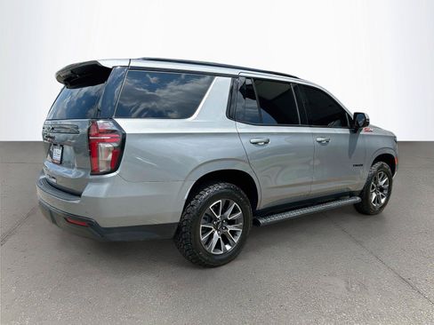 Used 2023 Chevrolet Tahoe Z71 w/ Luxury Package AWD/4WD image 4