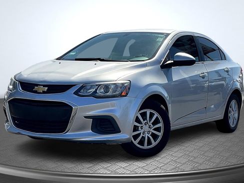 Used 2017 Chevrolet Sonic LT image 12