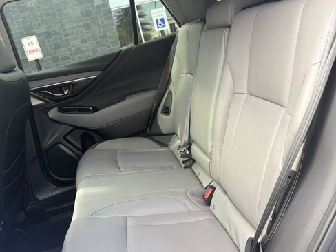 Used 2023 Subaru Outback Limited image 13