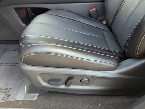 Used 2024 INFINITI QX60 Luxe w/ Vision Package image 19