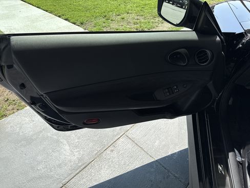 Used 2025 Nissan Z Performance w/ Floor Mat Package RWD image 13
