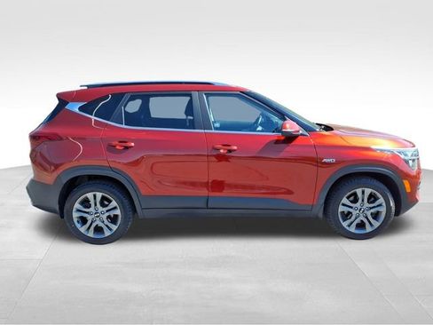 Used 2021 Kia Seltos S AWD/4WD image 10