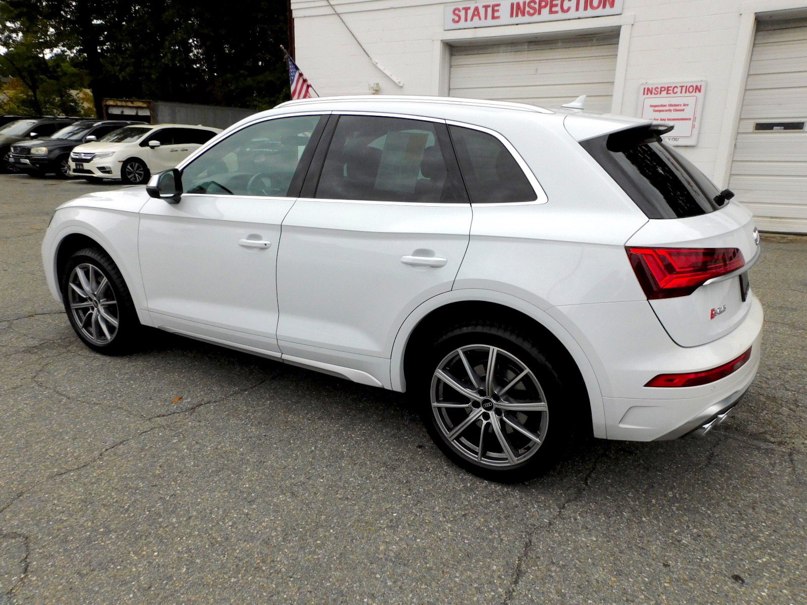 Used 2021 Audi SQ5 Premium Plus w/ Premium Plus Package AWD/4WD image 3