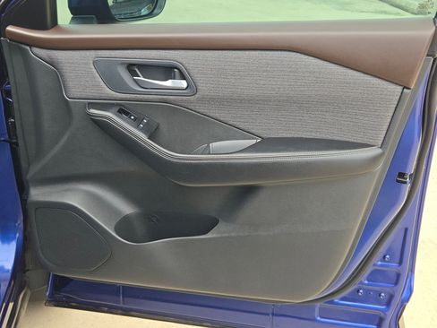 Used 2021 Nissan Rogue SV FWD image 29