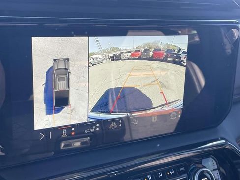 Used 2024 GMC Sierra 1500 AT4 w/ Technology Package image 19