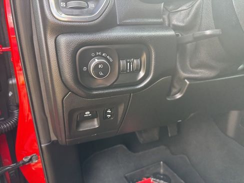 Used 2019 RAM 1500 Sport w/ Level 2 Equipment Group AWD/4WD image 16