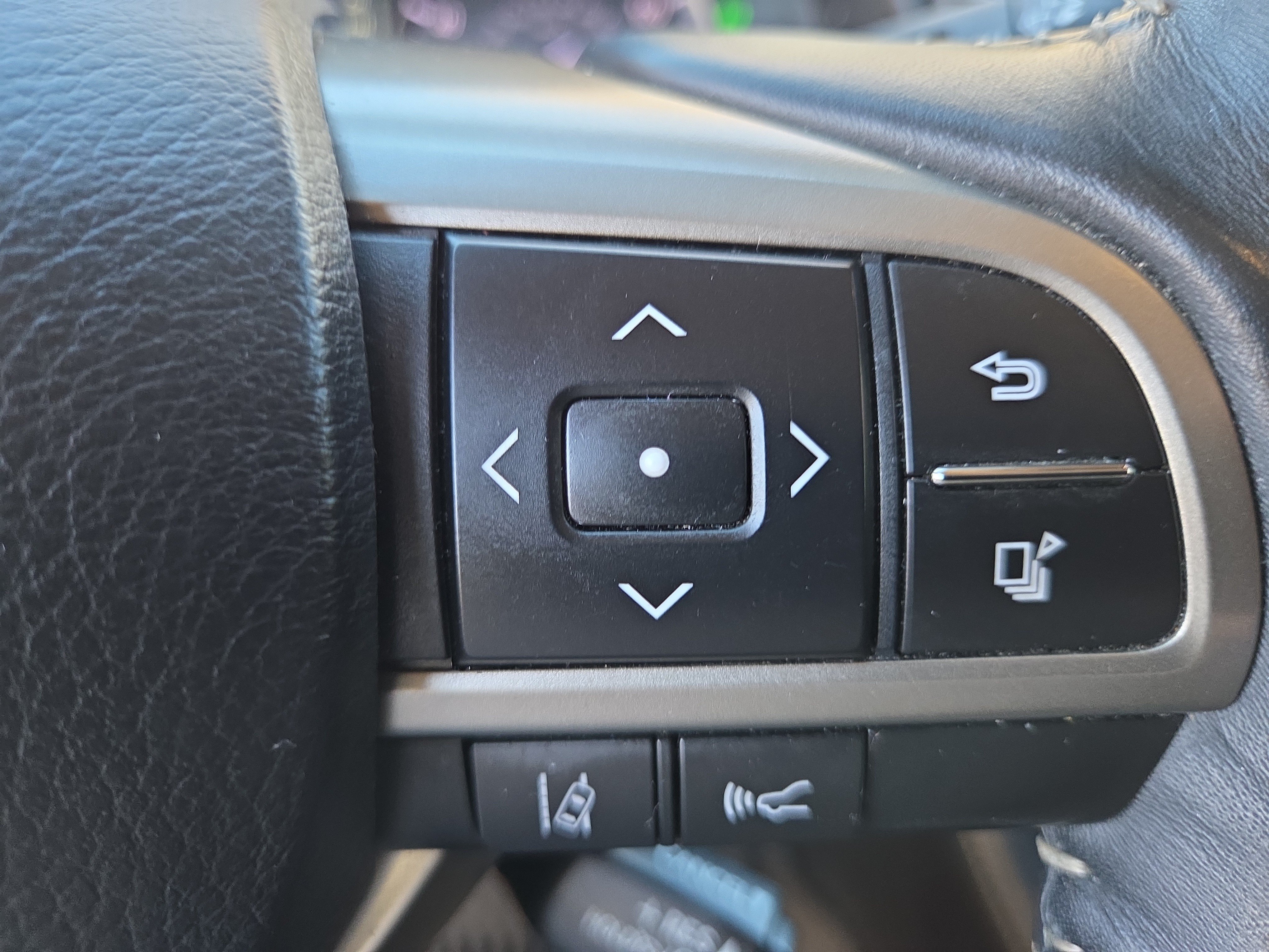 Used 2019 Lexus RX 350 AWD w/ Navigation Package image 32