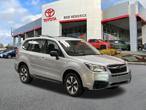Used 2018 Subaru Forester 2.5i w/ Alloy Wheel Package image 37