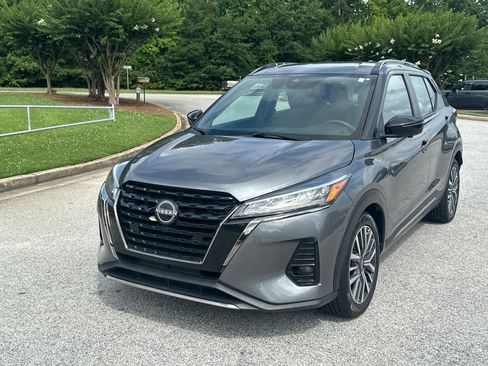 Used 2024 Nissan Kicks SR FWD image 1