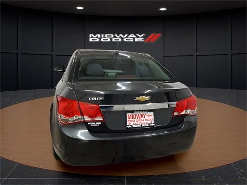 Used 2016 Chevrolet Cruze LS image 6