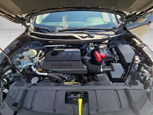 Used 2025 Nissan Rogue SV FWD image 22