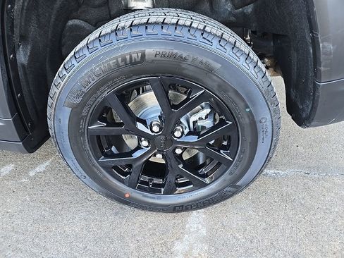 New 2026 Jeep Grand Cherokee Altitude AWD/4WD image 23