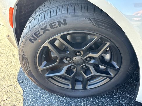 Used 2025 Dodge Charger R/T w/ Sun & Sound Package image 24