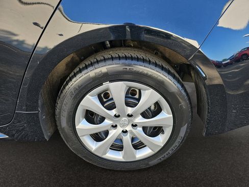 Used 2024 Toyota Corolla LE FWD image 46