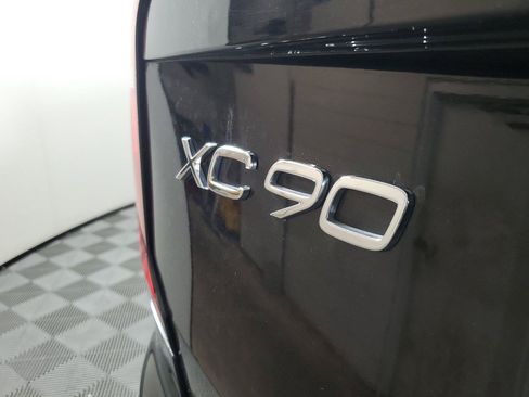 Certified 2026 Volvo XC90 B6 Ultra AWD/4WD image 7