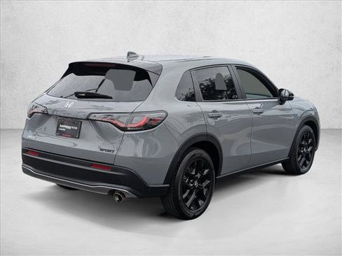 Used 2024 Honda HR-V Sport image 5