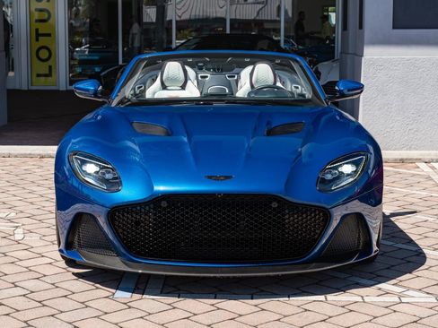 Used 2022 Aston Martin DBS Superleggera Volante RWD image 35