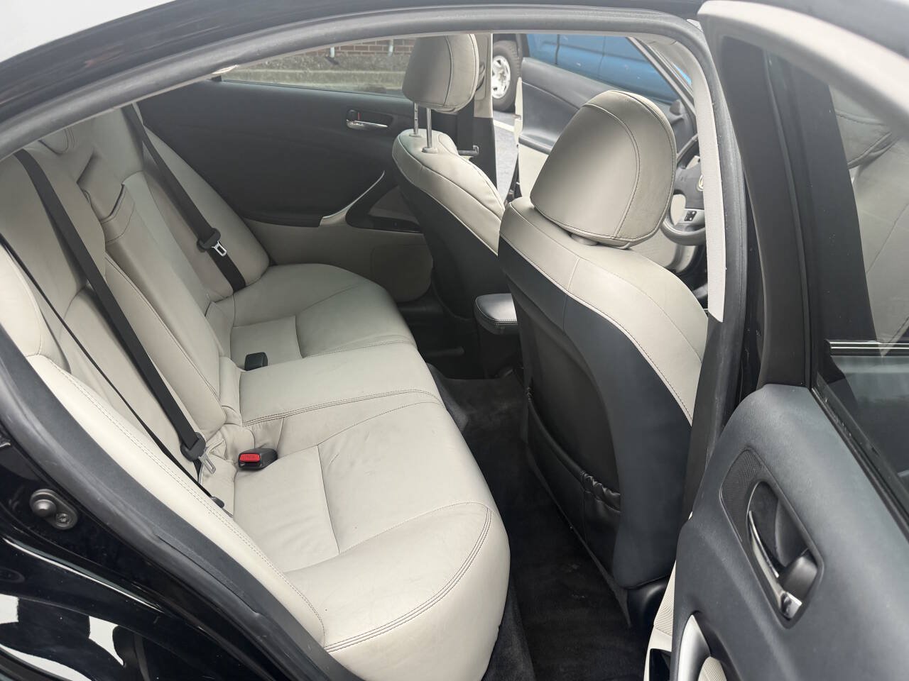 Used 2011 Lexus IS 250 RWD image 17