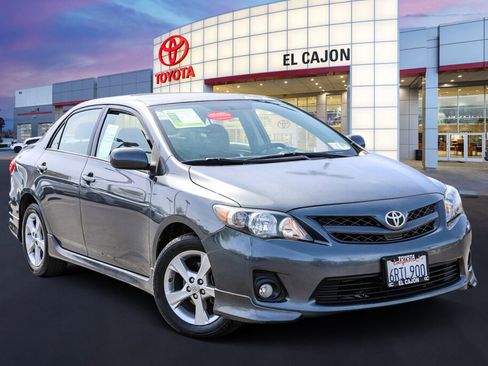 Used 2011 Toyota Corolla S image 1