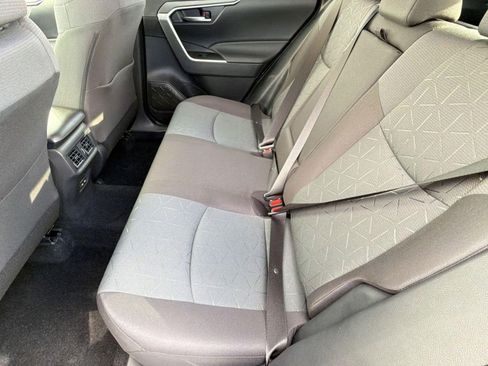 Used 2025 Toyota RAV4 XLE w/ Convenience Package FWD image 27