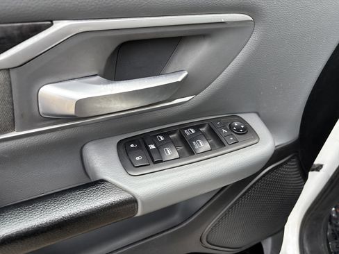 Used 2021 RAM 1500 Big Horn image 15