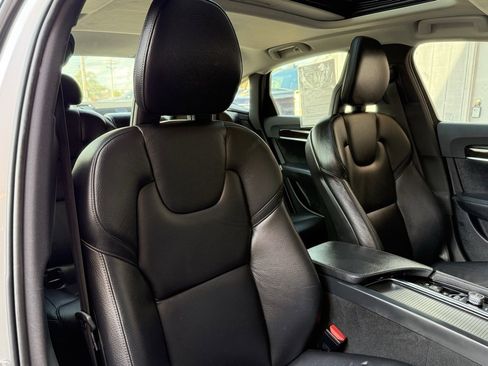 Used 2017 Volvo S90 T5 Momentum w/ Protection Package image 18