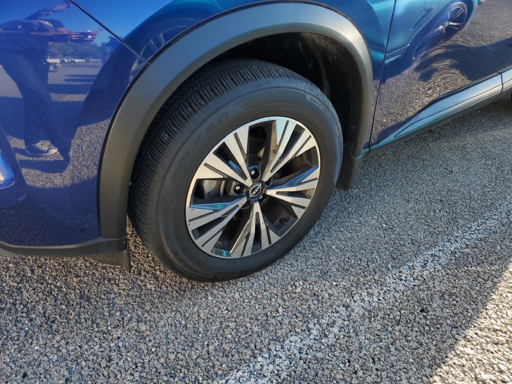 Certified 2023 Nissan Rogue SV AWD/4WD image 8