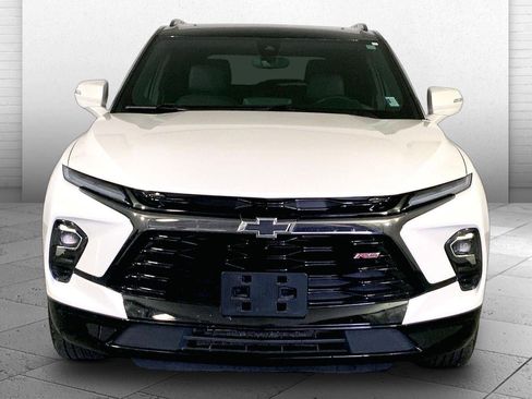 Used 2025 Chevrolet Blazer RS w/ Driver Confidence II Package AWD/4WD image 2