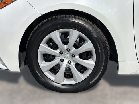 Used 2024 Toyota Corolla LE FWD image 13