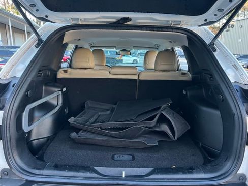 Used 2017 Jeep Cherokee Limited image 27