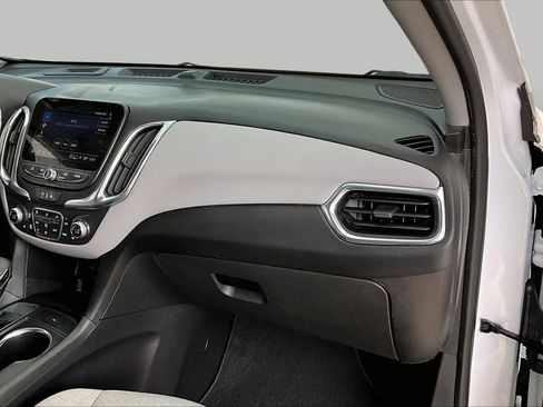 Used 2022 Chevrolet Equinox LT FWD image 19