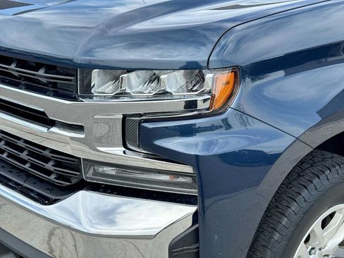 Used 2020 Chevrolet Silverado 1500 LT w/ LT Value Package AWD/4WD image 10
