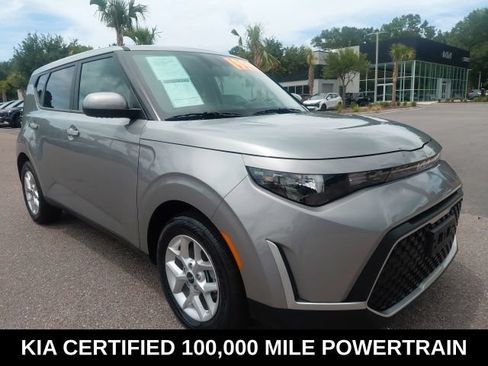 Certified 2025 Kia Soul LX w/ LX Technology Package FWD image 3