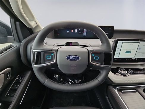 New 2025 Ford Expedition Max Active image 12