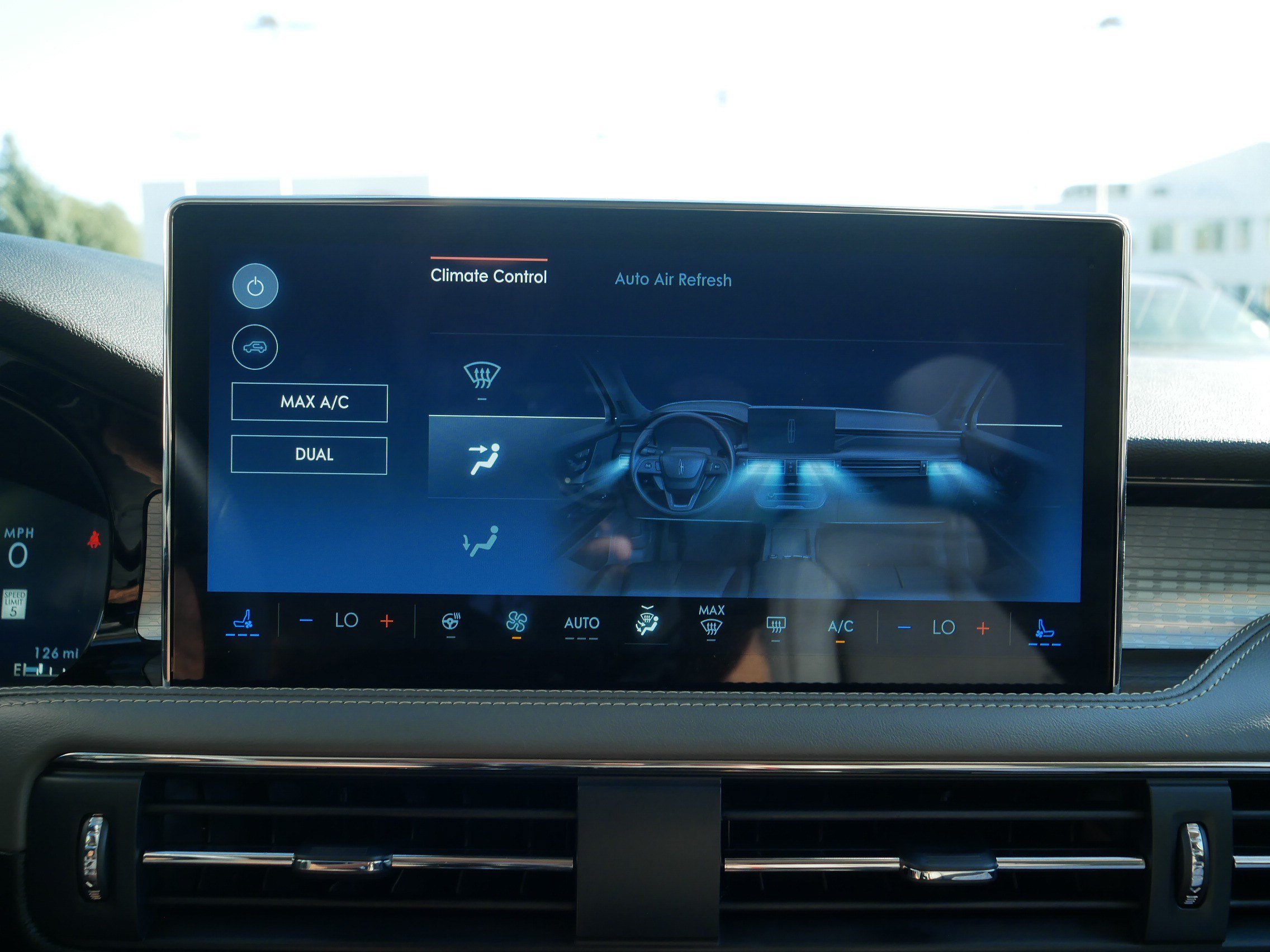Used 2024 Lincoln Corsair AWD w/ Equipment Group 102A image 23