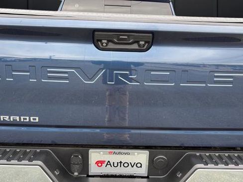 Used 2021 Chevrolet Silverado 2500 LTZ w/ LTZ Plus Package AWD/4WD image 12